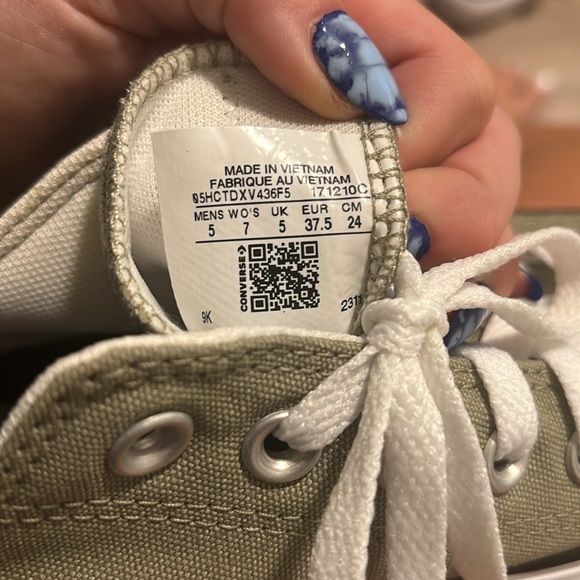 Low top converse - Picture 4 of 5